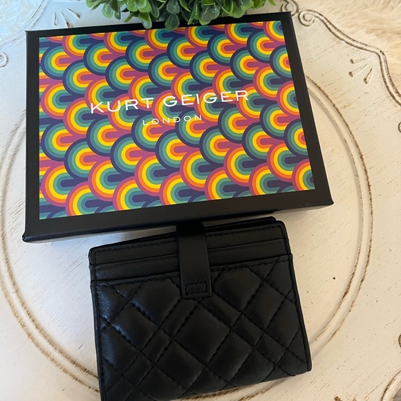 Kurt Geiger black quilted leather bifold cardholder like new - Picture 2 of 9